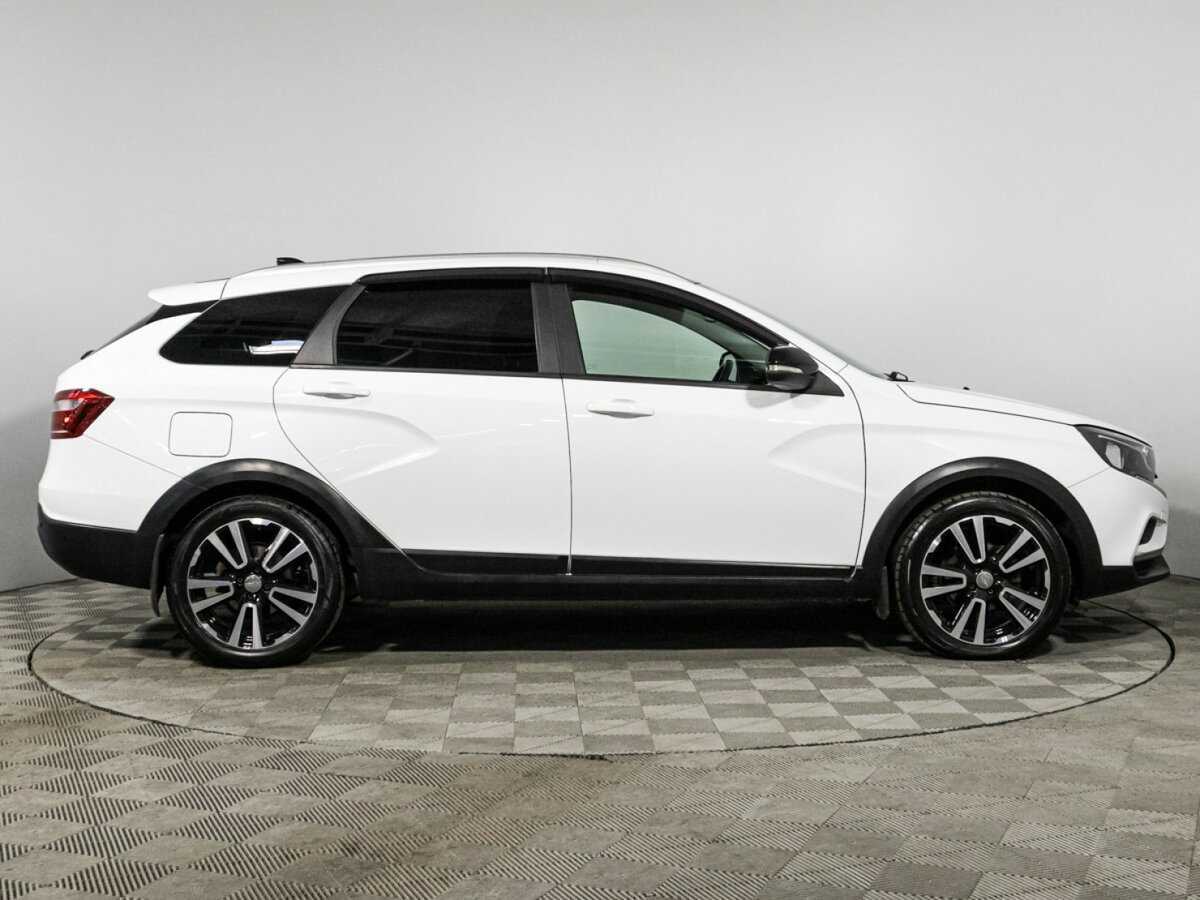 Lada (ВАЗ) Vesta 2018 года с пробегом. Фото: #3