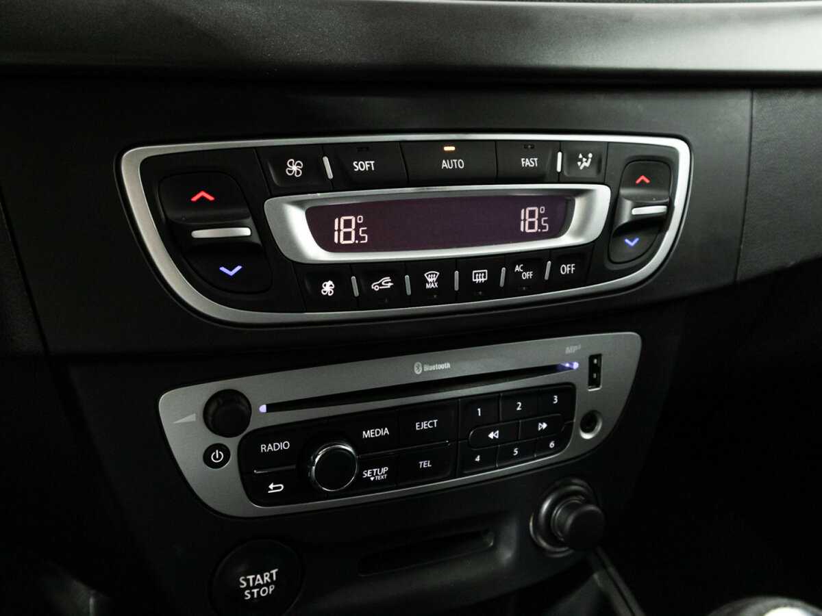 Б/У Рено Меган 2013 года. Фото: #14