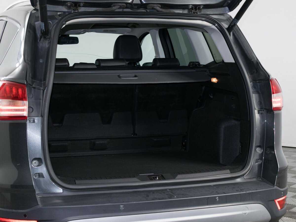 Б/У Форд Куга 2016 года. Фото: #3