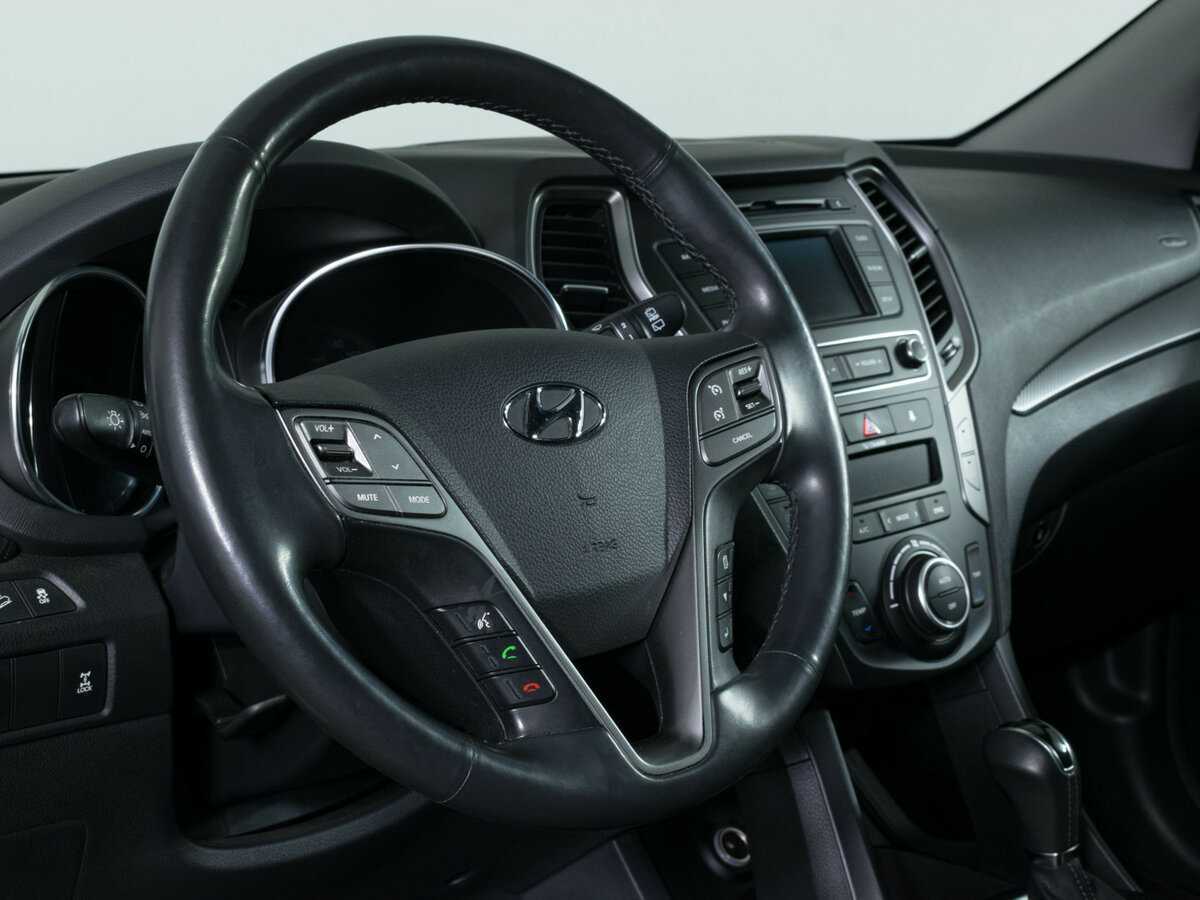 Б/У Хендай Санта Фе 2017 года. Фото: #11