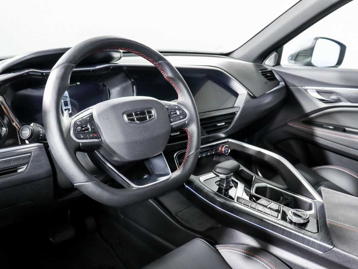 Geely Tugella 2024 года с пробегом. Фото: #13