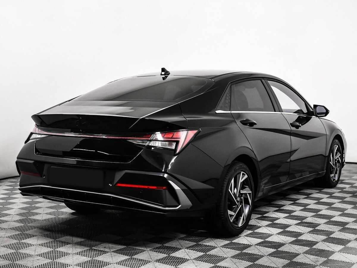 Б/У Хендай Елантра 2024 года. Фото: #4