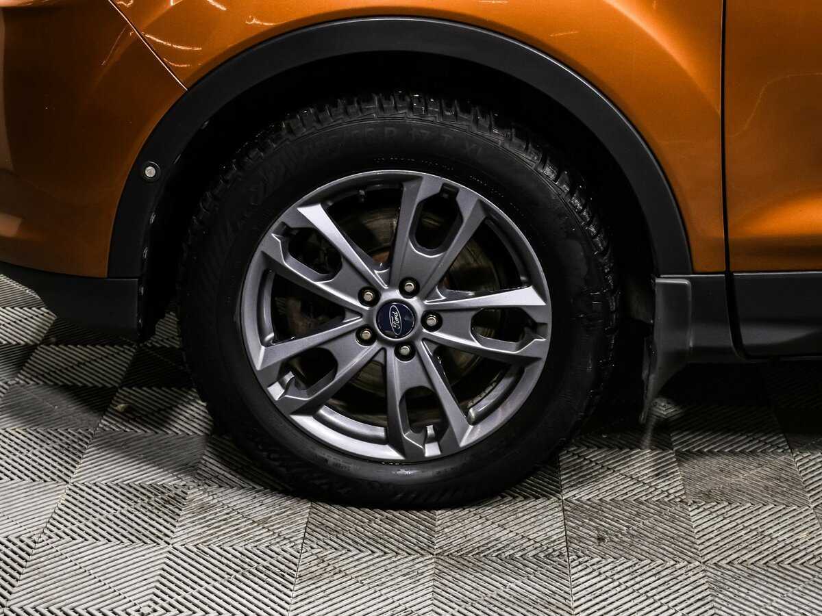 Б/У Форд Куга 2013 года. Фото: #13