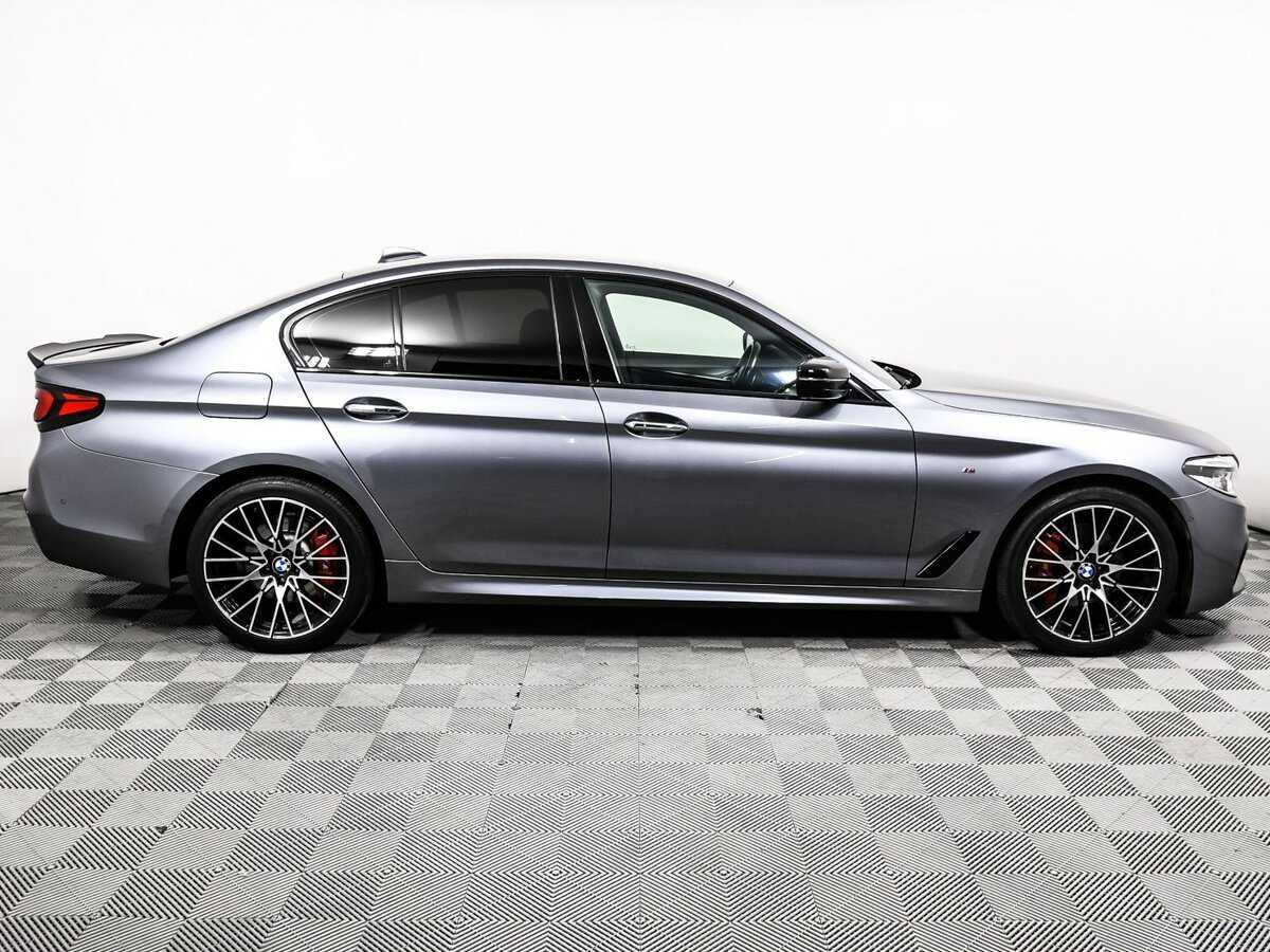 BMW 5 серии 2018 года с пробегом. Фото: #3