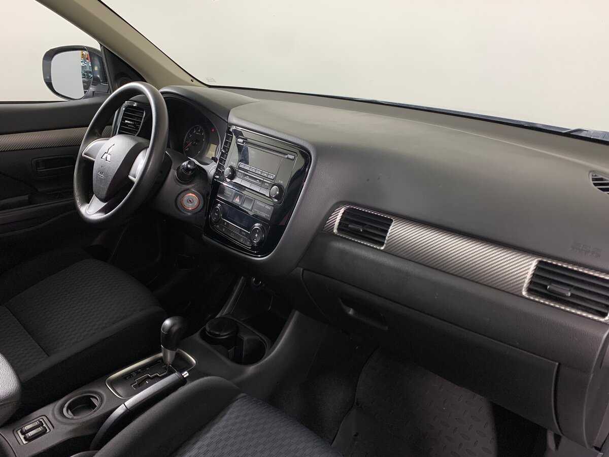 Mitsubishi Outlander 2013 года с пробегом. Фото: #13