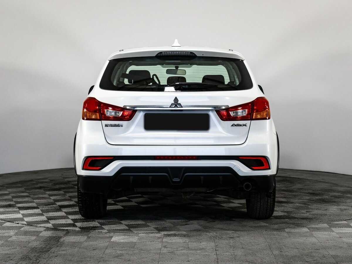 Б/У Митсубиши АС-Икс 2017 года. Фото: #4