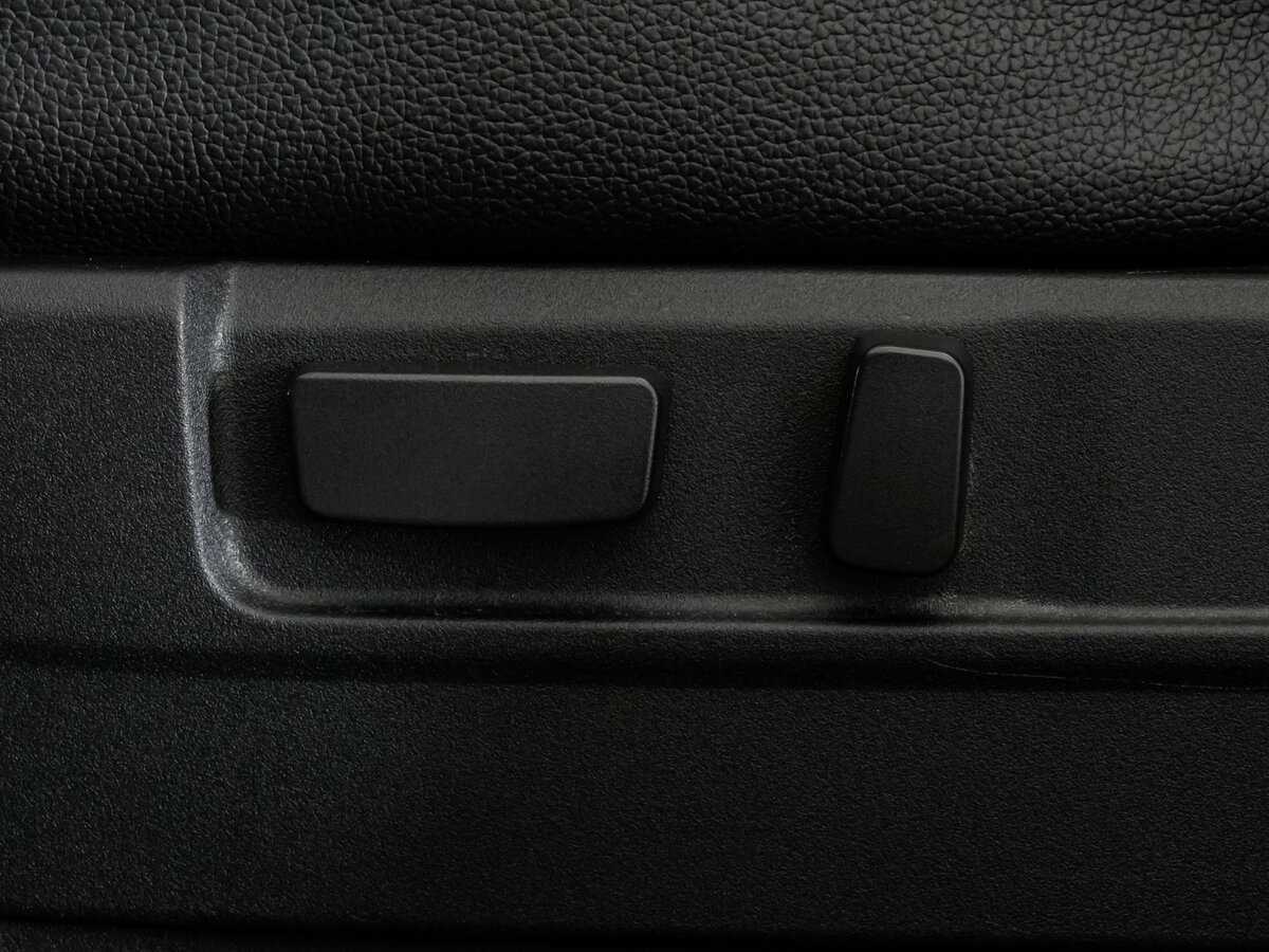 Б/У Митсубиши Оутлэндер 2018 года. Фото: #16