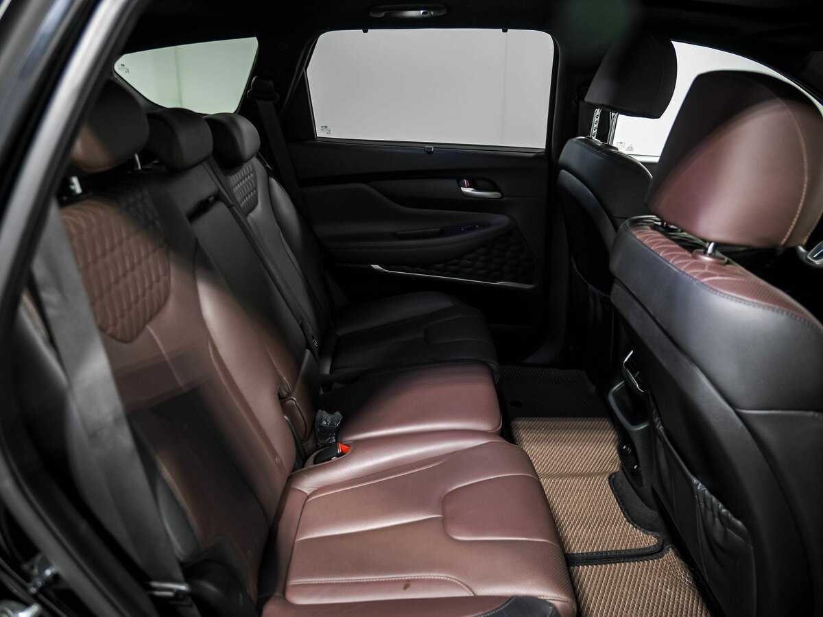 Hyundai Santa Fe 2019 года с пробегом. Фото: #19