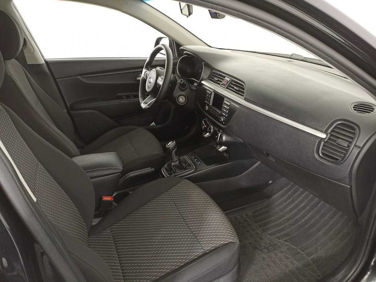 Б/У Киа Рио 2017 года. Фото: #10