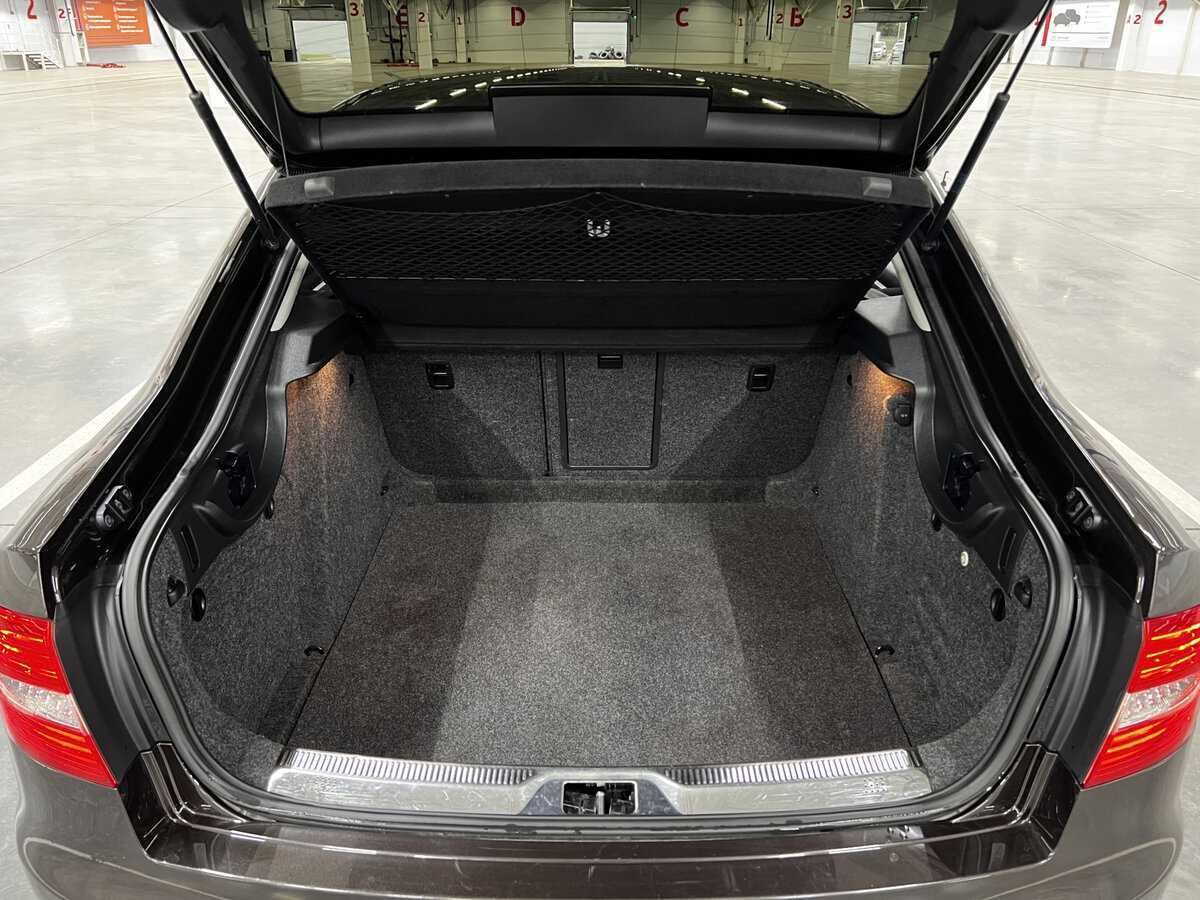 Skoda Superb 2013 года с пробегом. Фото: #9