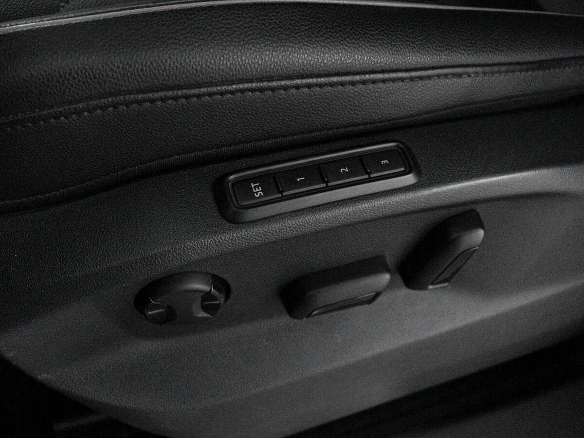 Б/У Фольксваген Тигуан 2019 года. Фото: #9