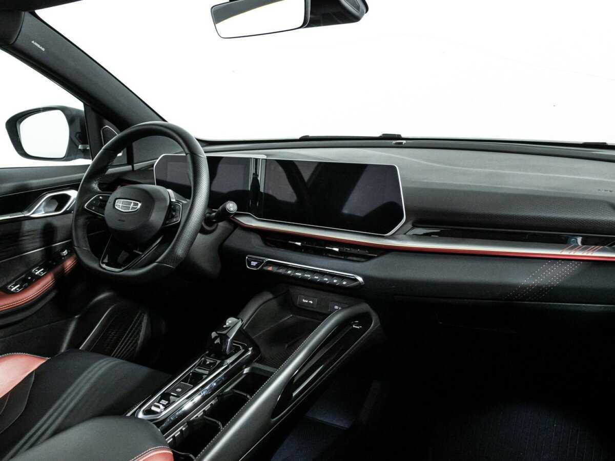 Б/У Джили Кулрэй 2023 года. Фото: #8