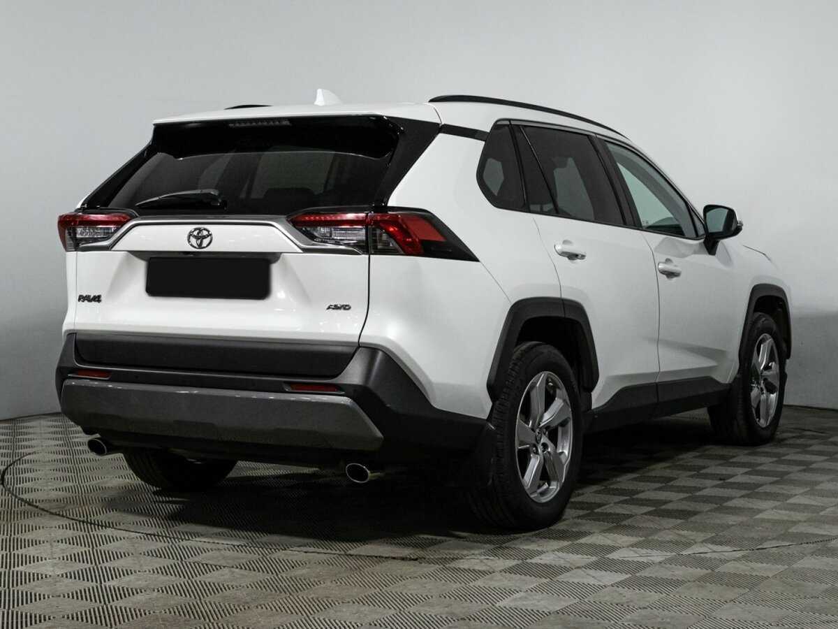 Toyota RAV4 2019 года с пробегом. Фото: #4