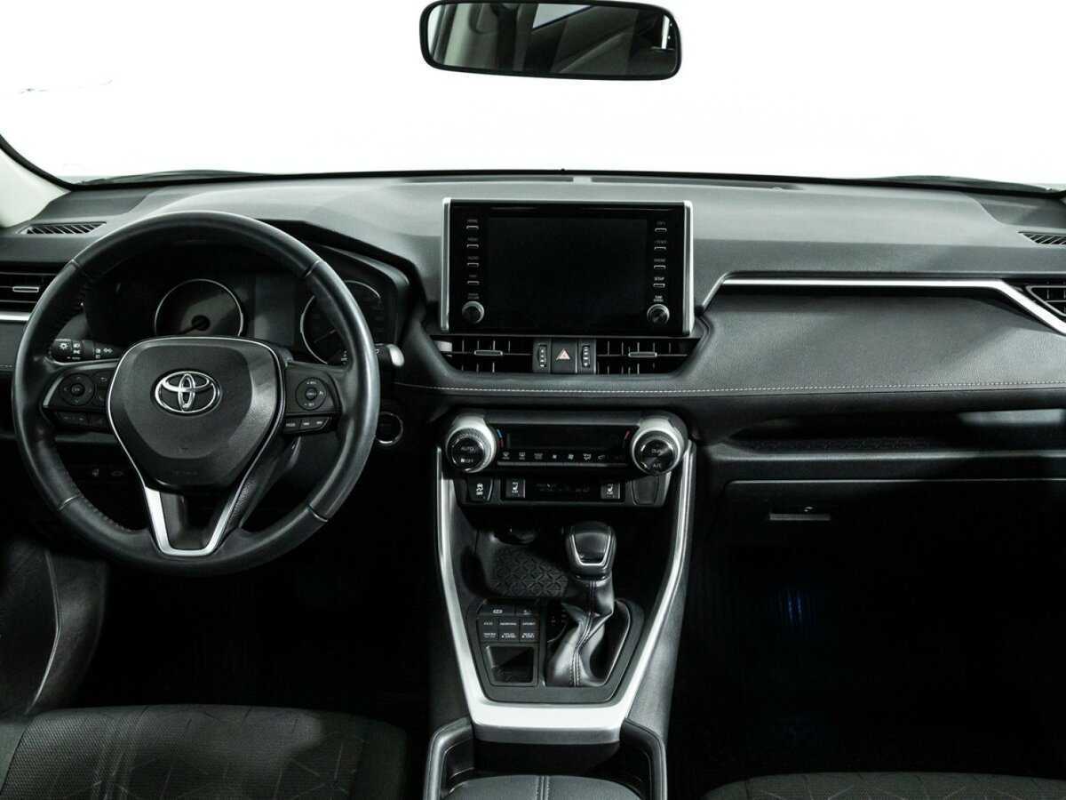 Toyota RAV4 2019 года с пробегом. Фото: #12