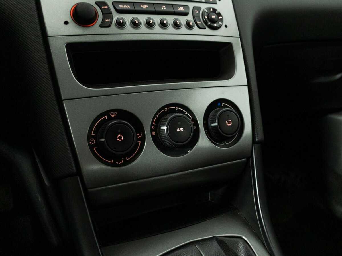 Б/У Пежо 408 2013 года. Фото: #14