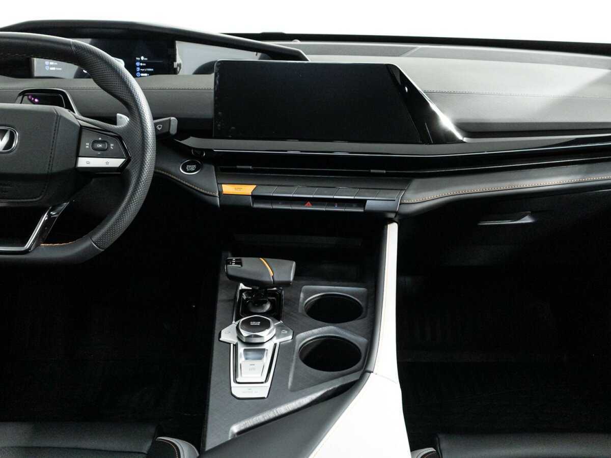 Changan UNI-V 2023 года с пробегом. Фото: #13