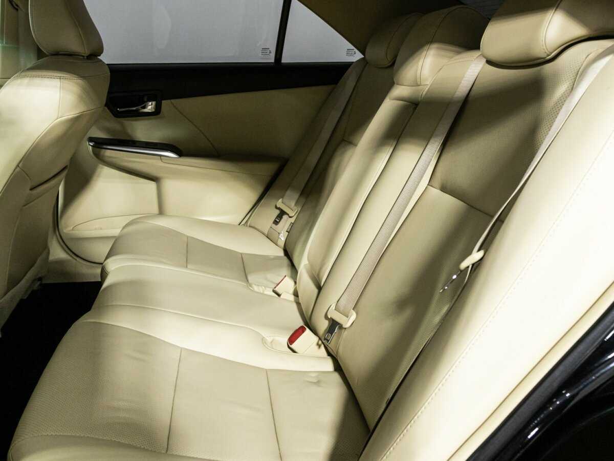 Б/У Тойота Камри 2016 года. Фото: #9