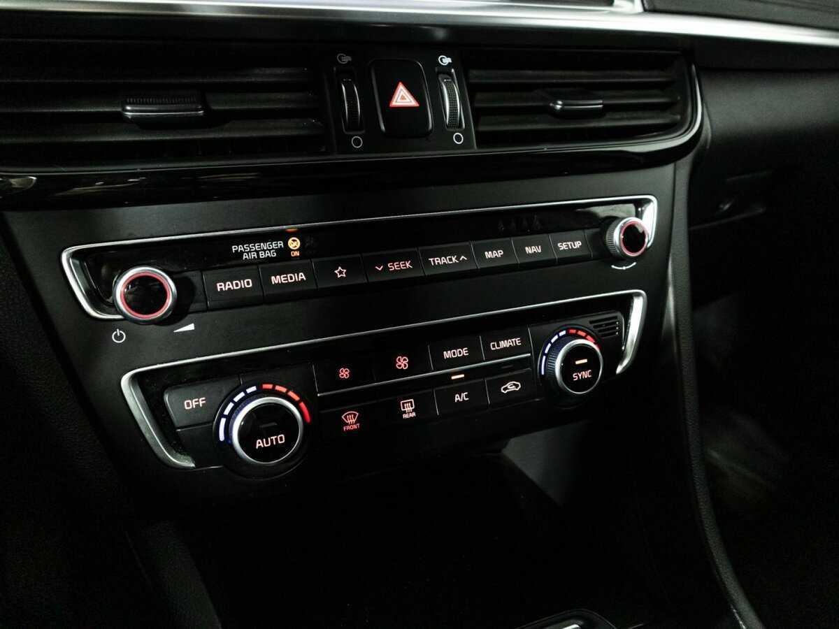 Б/У Киа Оптима 2018 года. Фото: #18