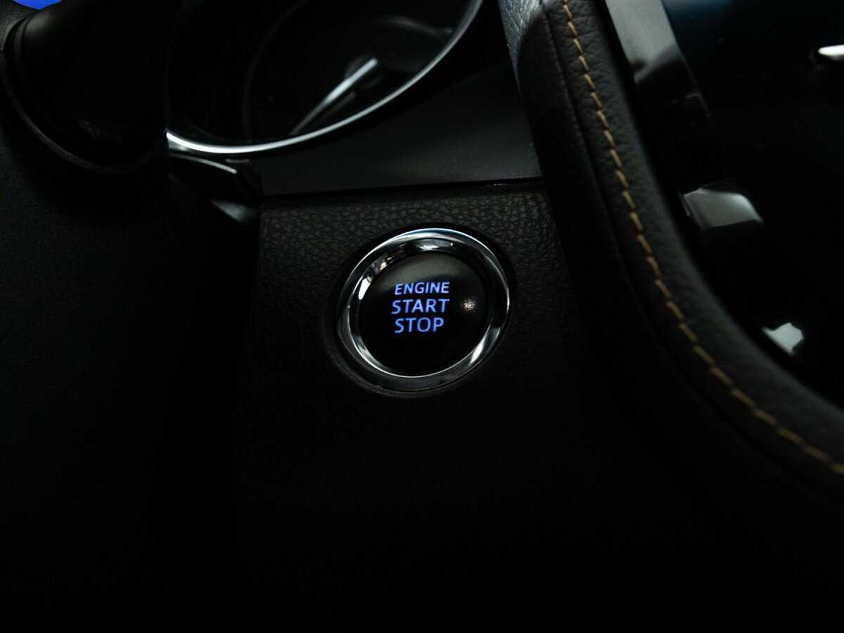 Б/У Тойота Камри 2018 года. Фото: #19