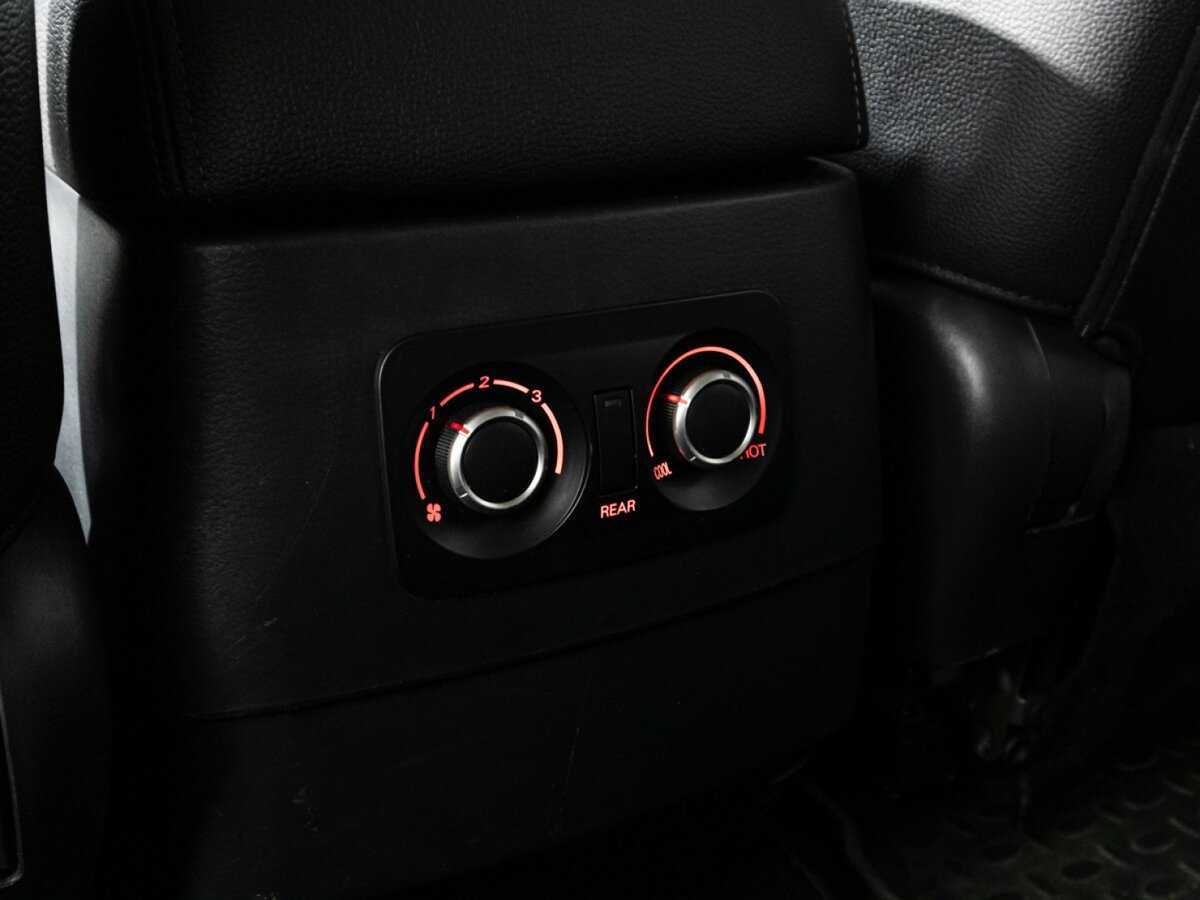 Б/У Митсубиши Паджеро 2015 года. Фото: #15