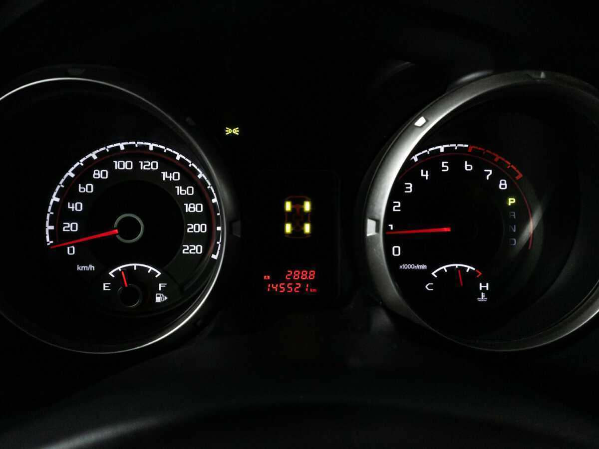 Б/У Митсубиши Паджеро 2014 года. Фото: #11