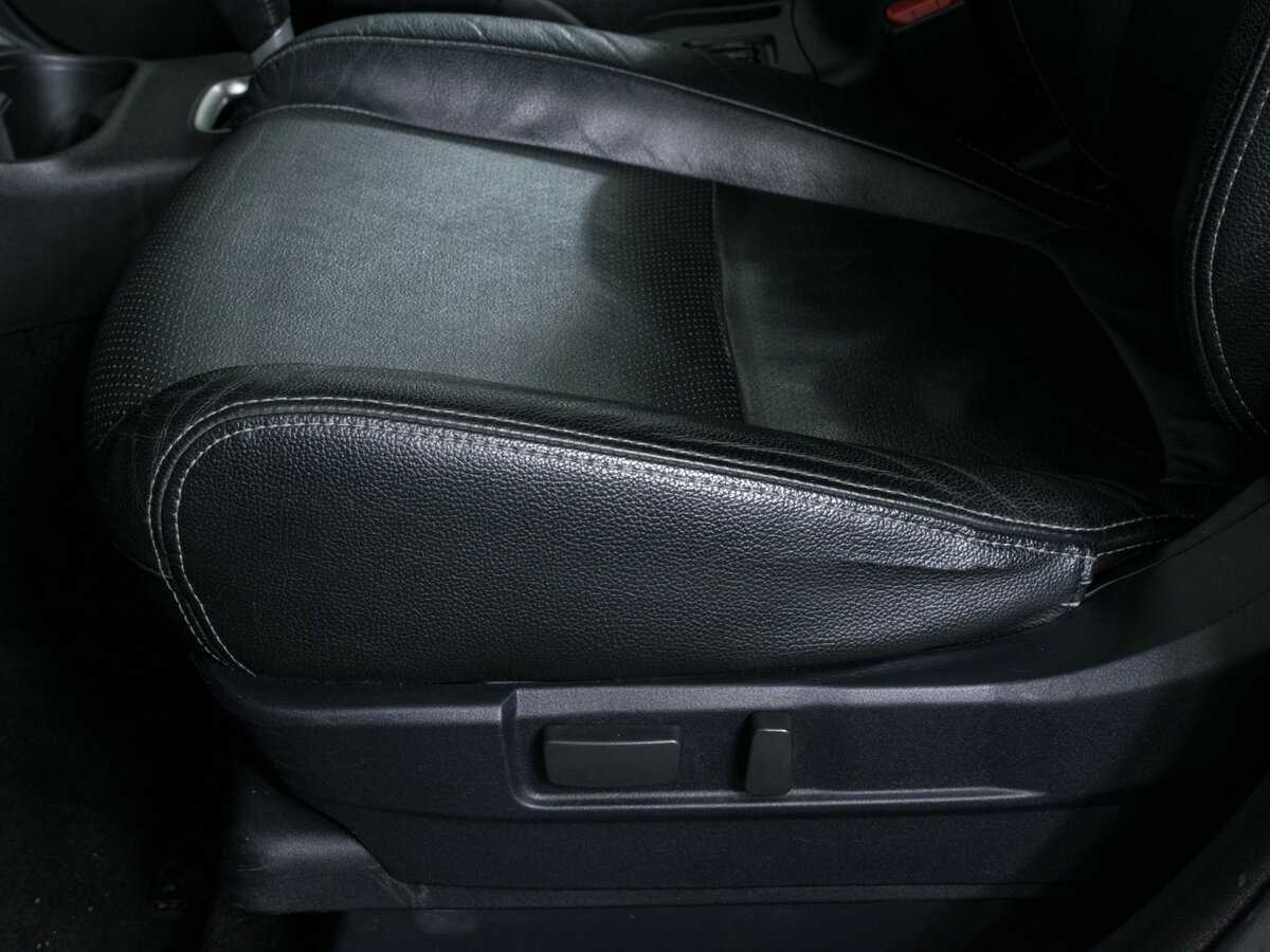 Б/У Митсубиши Оутлэндер 2013 года. Фото: #15