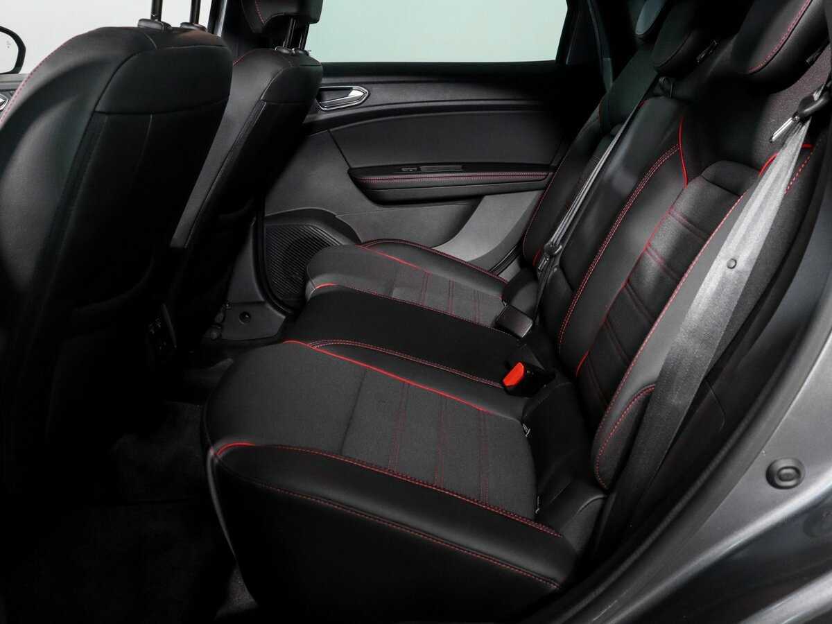 Б/У Рено Аркана 2021 года. Фото: #9