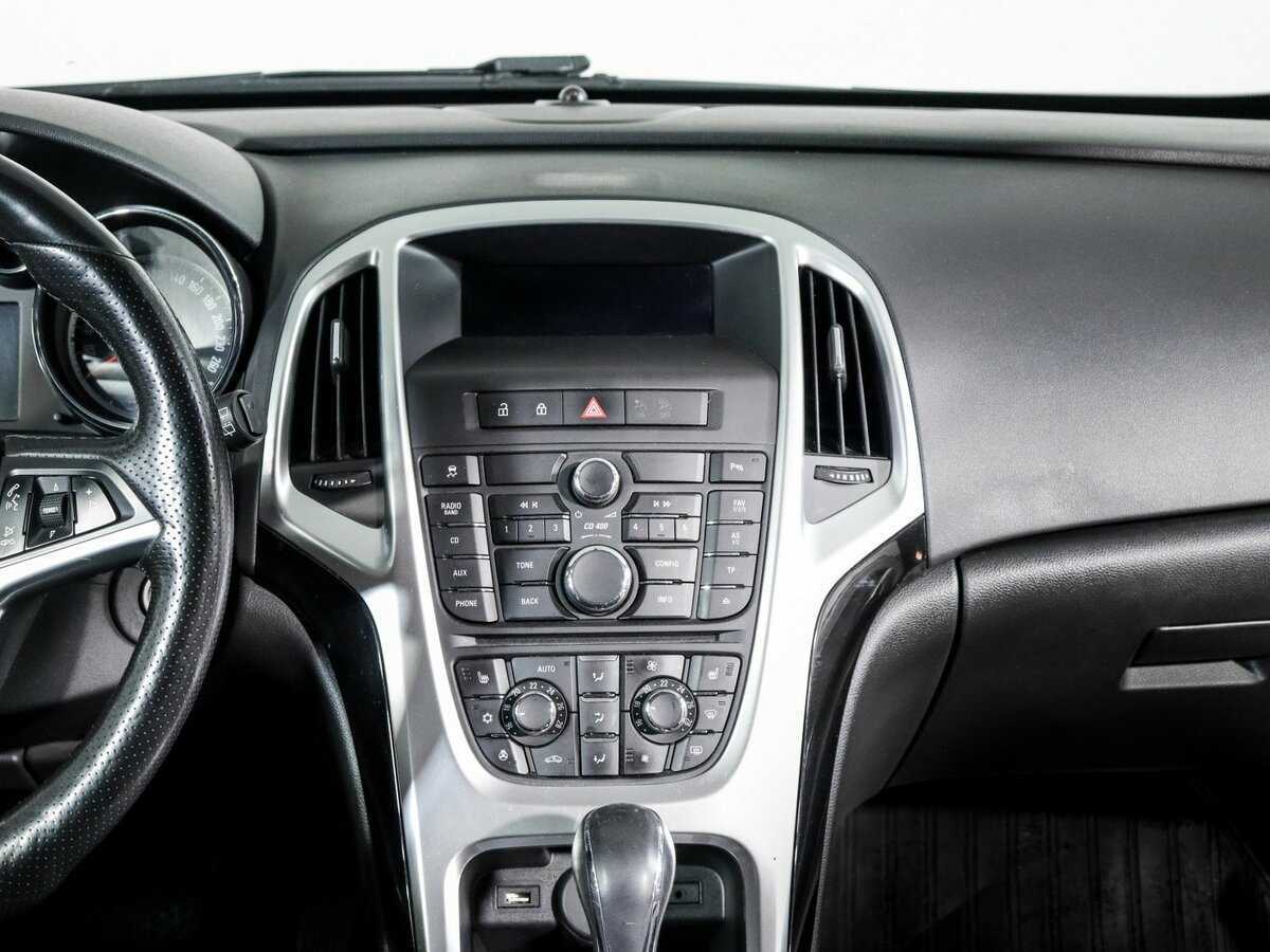 Б/У Опель Астра 2013 года. Фото: #8