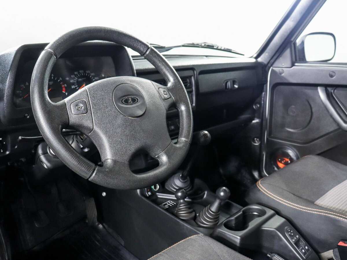 Lada (ВАЗ) 2121 (4x4) 2016 года с пробегом. Фото: #10