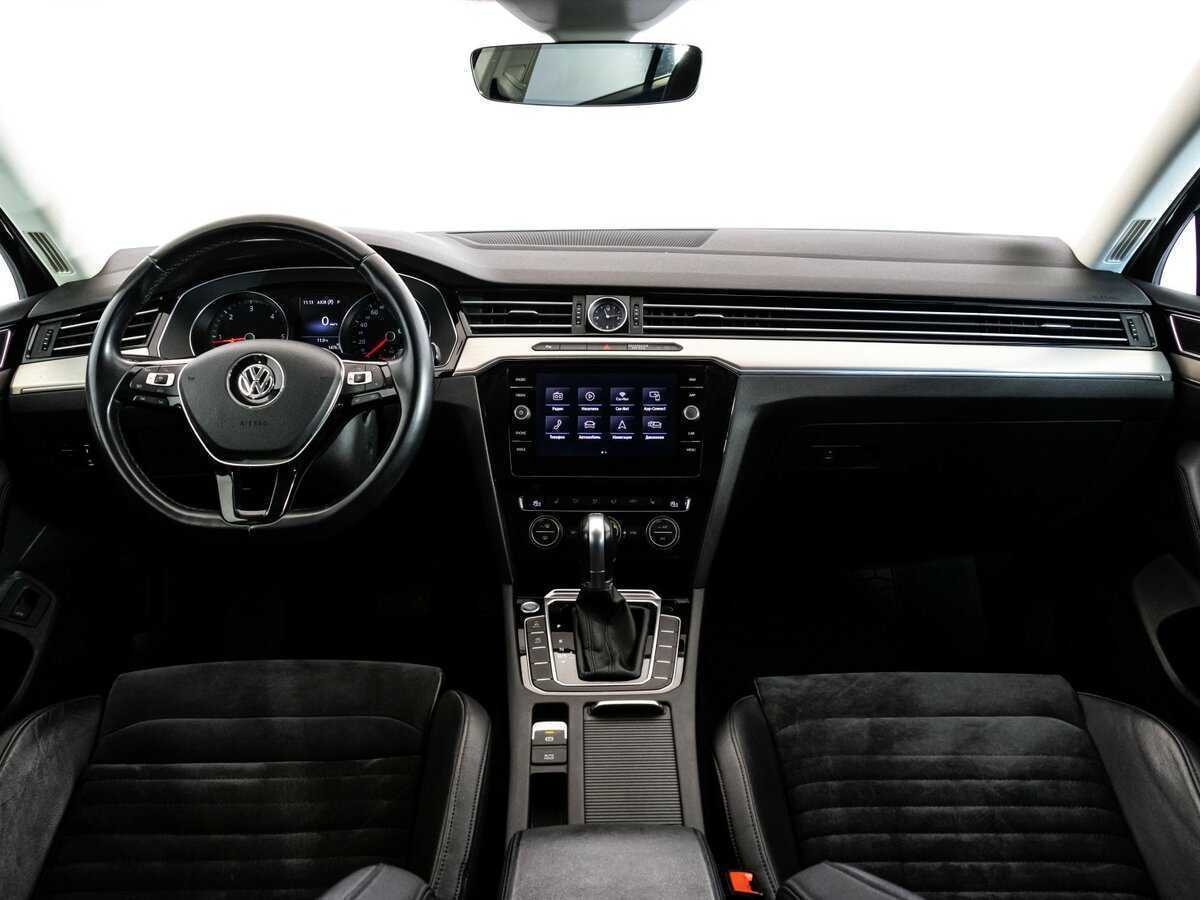 Б/У Фольксваген Пассат 2018 года. Фото: #6