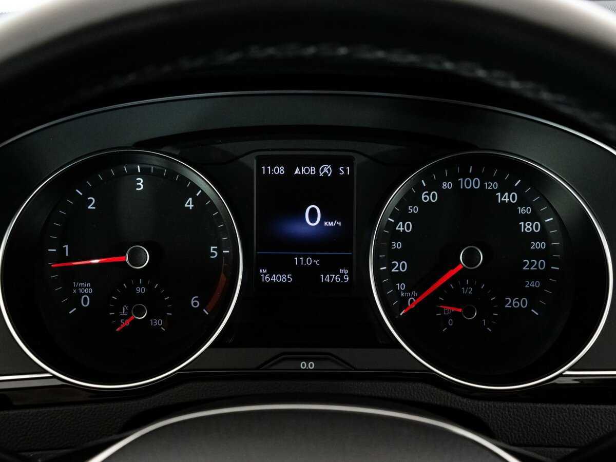 Б/У Фольксваген Пассат 2018 года. Фото: #21