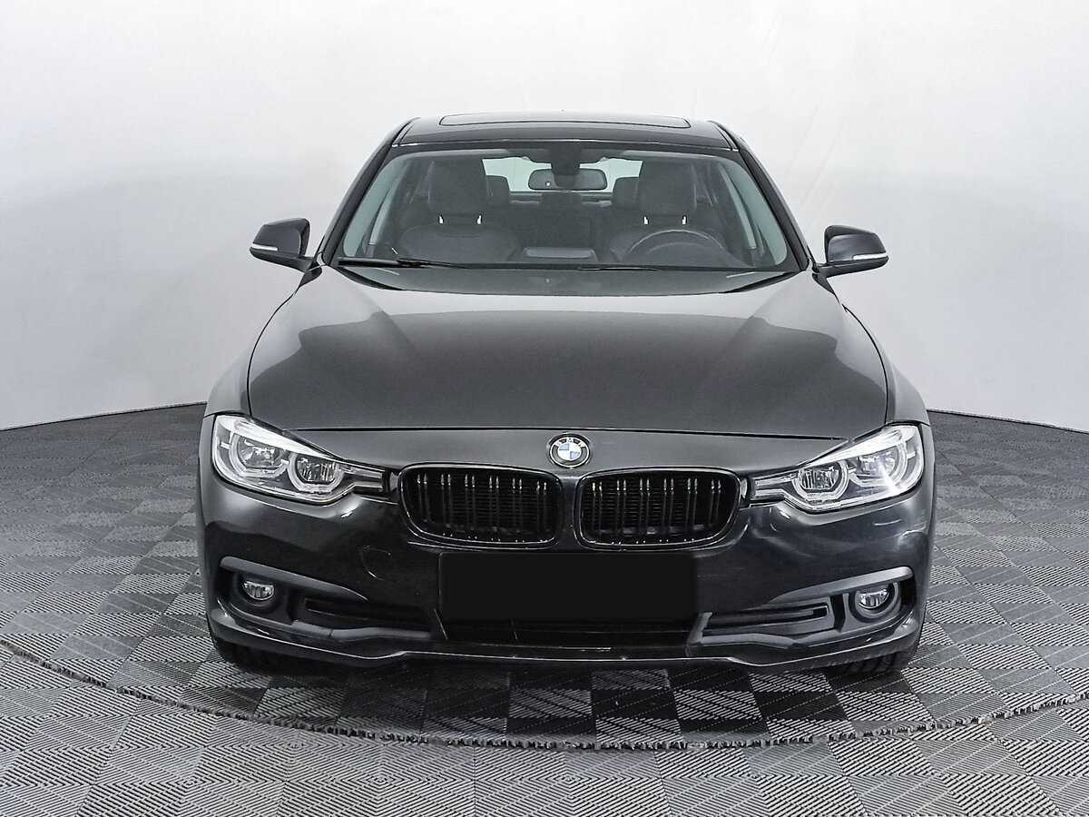 BMW 3 серии 2018 года с пробегом. Фото: #1