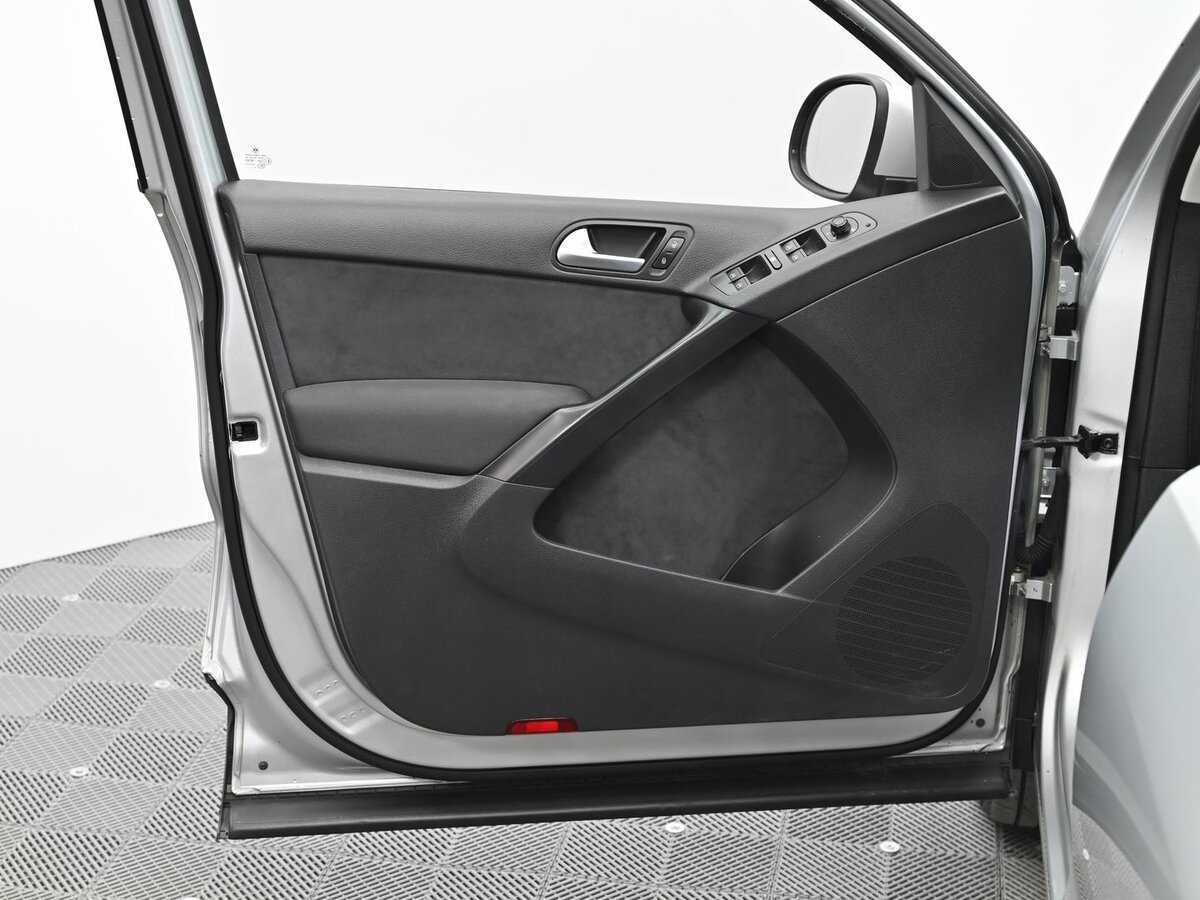 Б/У Фольксваген Тигуан 2016 года. Фото: #7