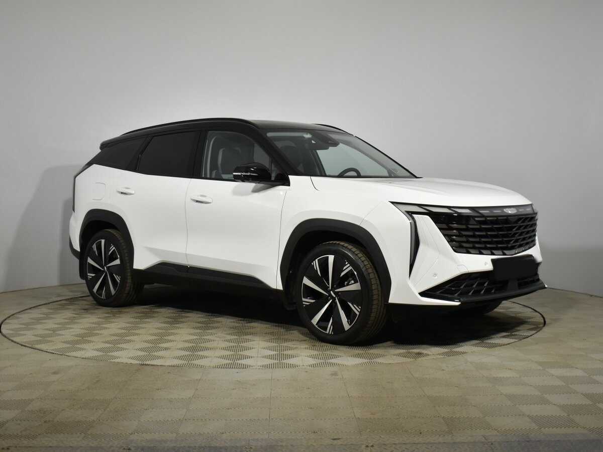 Geely Atlas 2024 года с пробегом. Фото: #2