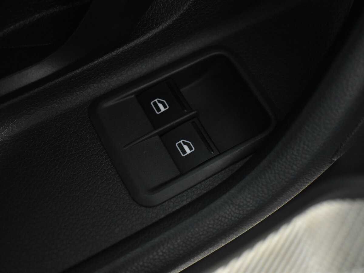 Б/У Шкода Фабия 2012 года. Фото: #17