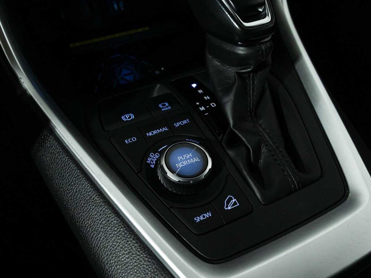 Toyota RAV4 2020 года с пробегом. Фото: #19