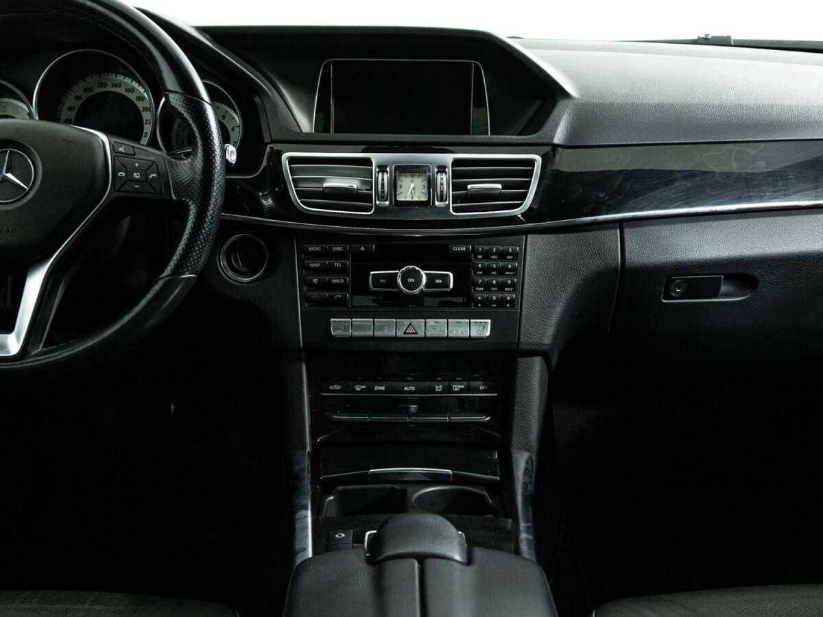 Mercedes-Benz E-Класс 2013 года с пробегом. Фото: #13