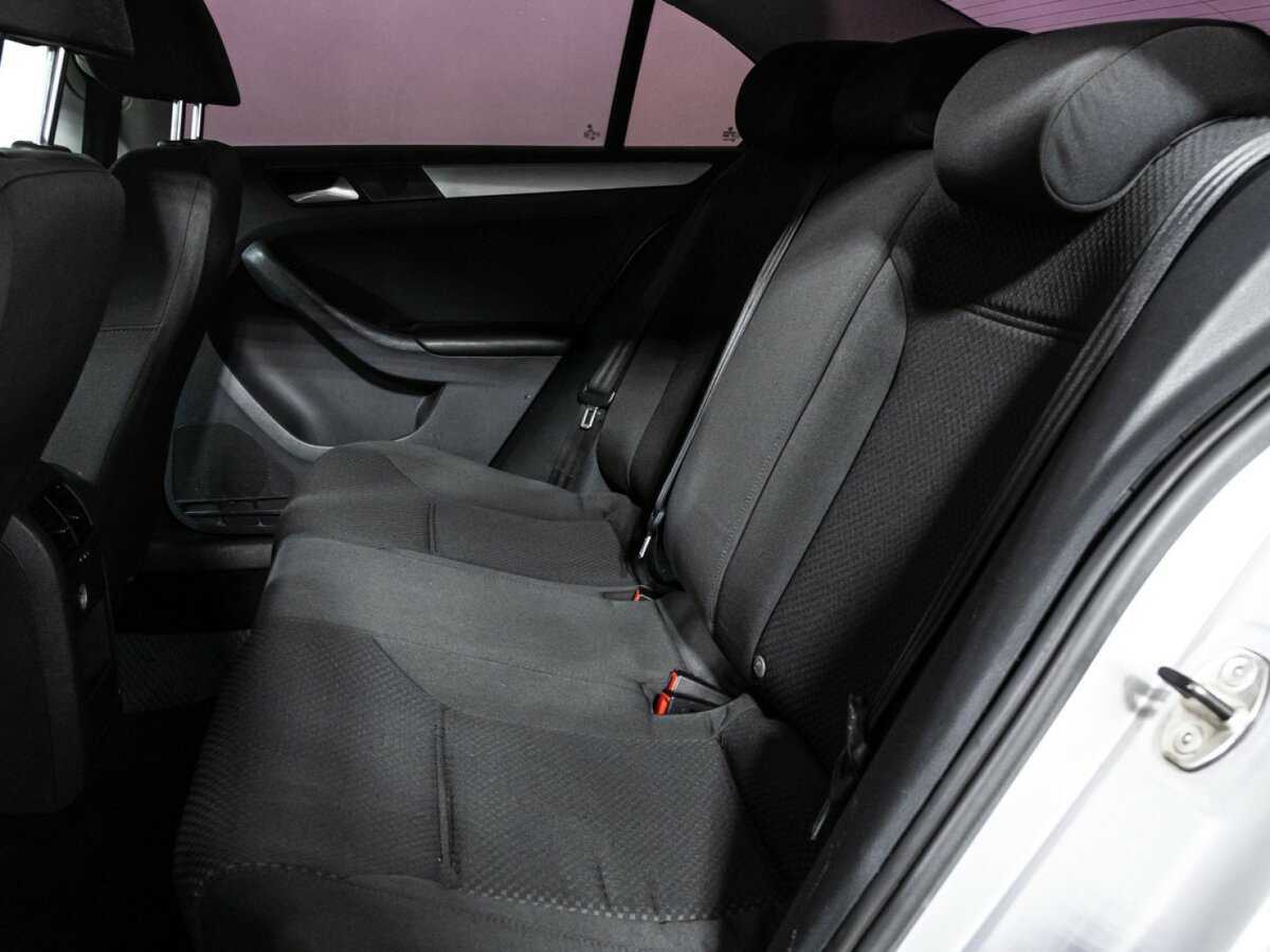 Б/У Фольксваген Джетта 2012 года. Фото: #9