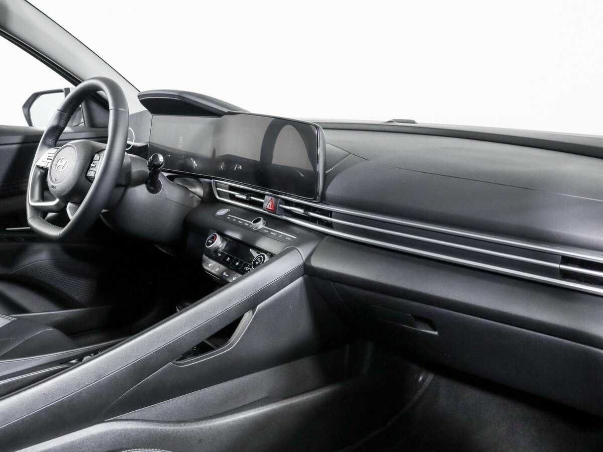 Б/У Хендай Елантра 2023 года. Фото: #5