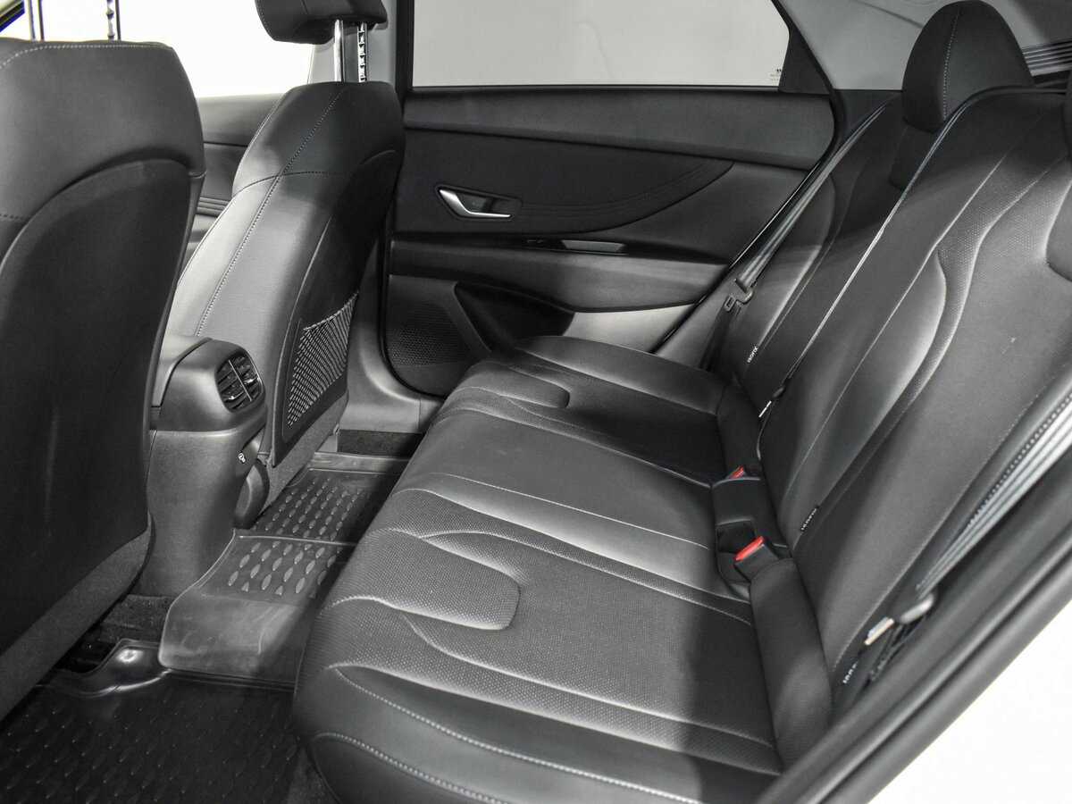 Б/У Хендай Елантра 2023 года. Фото: #13