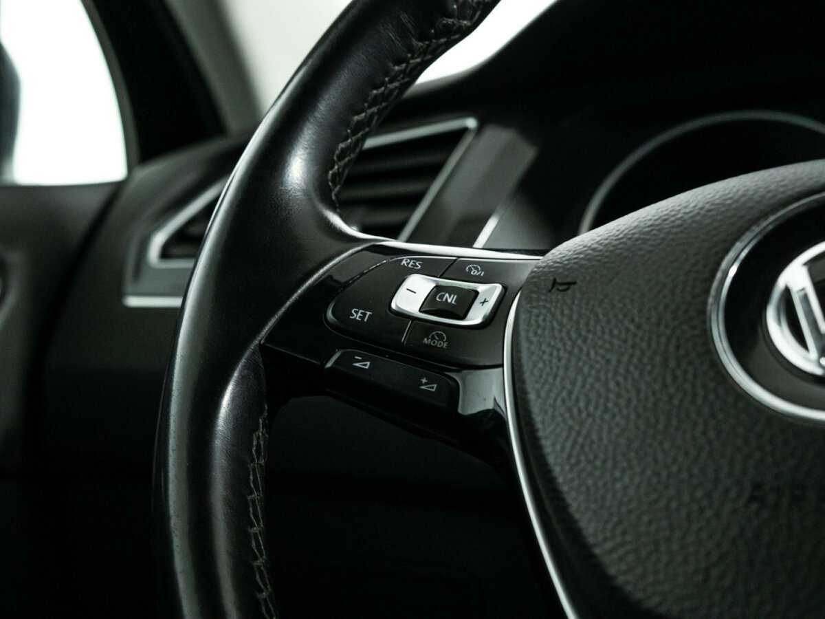 Б/У Фольксваген Тигуан 2017 года. Фото: #21