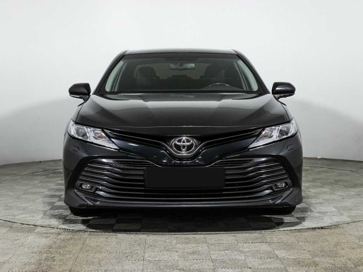 Toyota Camry 2019 года с пробегом. Фото: #1