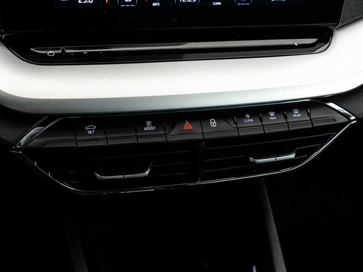 Б/У Шкода Октавия 2021 года. Фото: #12