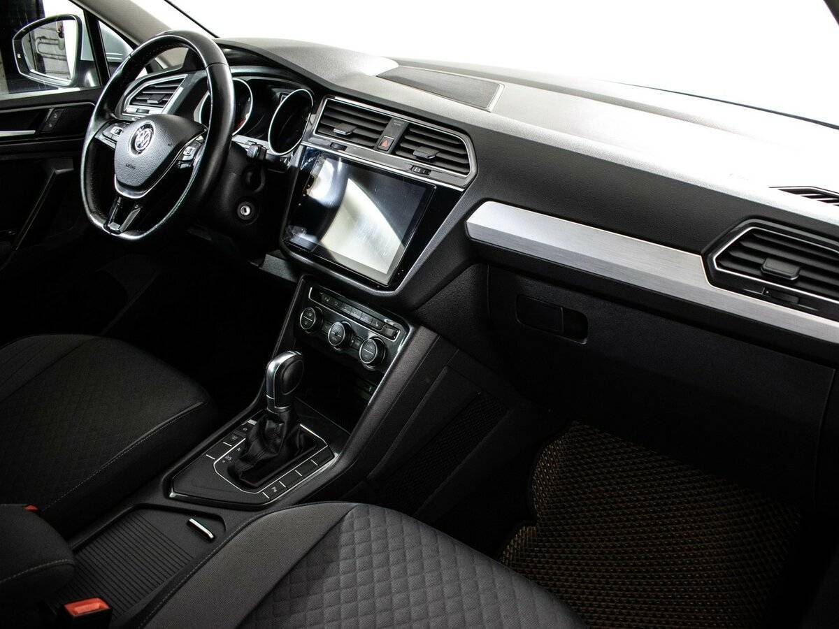 Б/У Фольксваген Тигуан 2017 года. Фото: #6