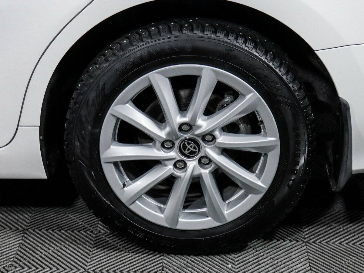 Toyota Camry 2021 года с пробегом. Фото: #11