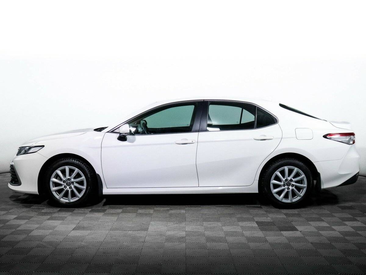 Toyota Camry 2021 года с пробегом. Фото: #7