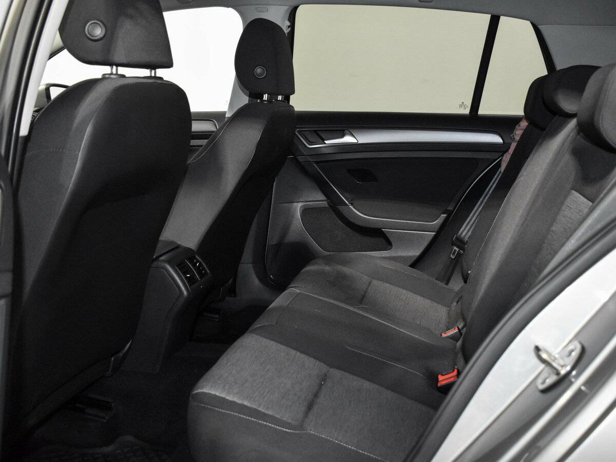 Б/У Фольксваген Гольф 2013 года. Фото: #10