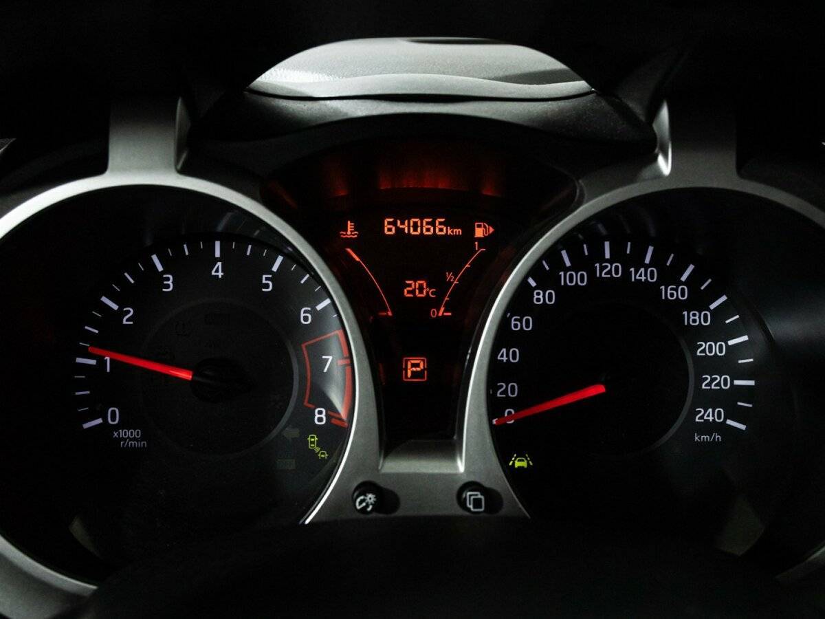 Б/У Ниссан Жук 2017 года. Фото: #11