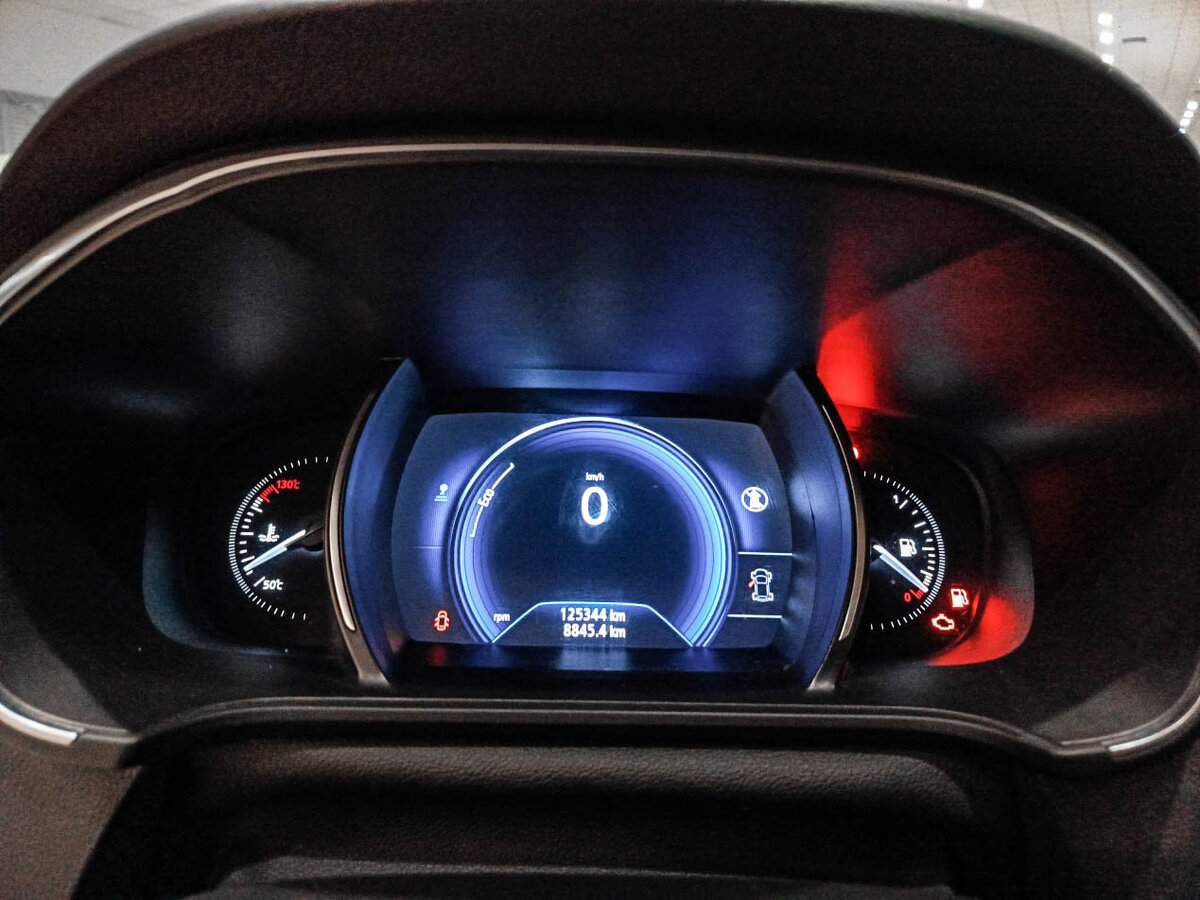 Renault Megane 2019 года с пробегом. Фото: #10