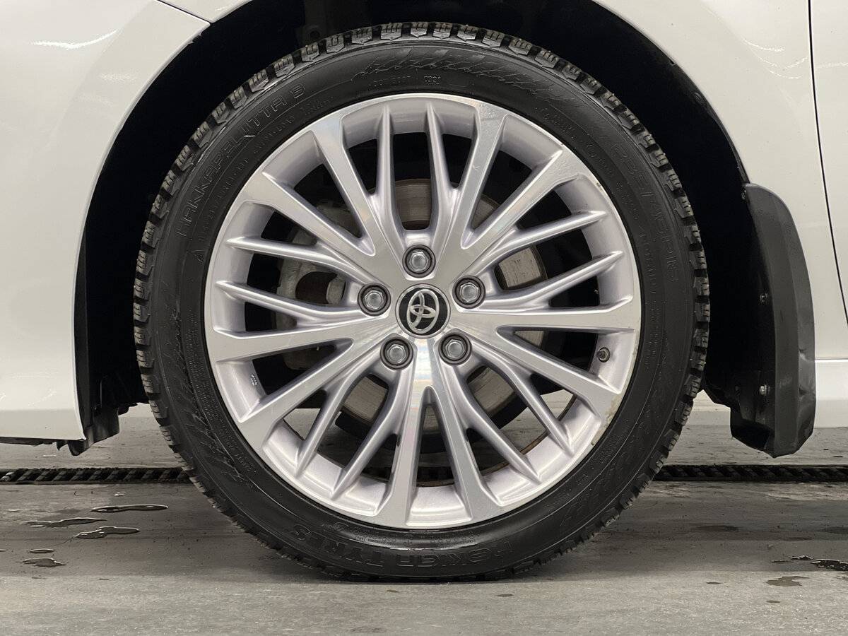 Toyota Camry 2021 года с пробегом. Фото: #17